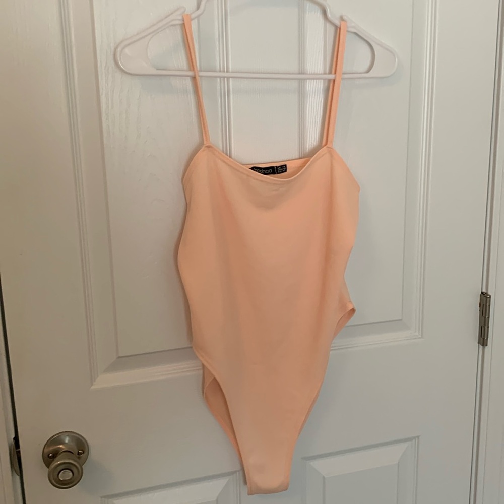 Boohoo light pink bodysuit-Size 10